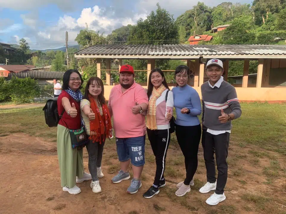 Dika Happy học tập tại Thái Lan