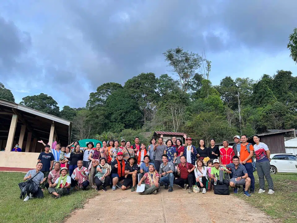 Dika Happy học tập tại Thái Lan