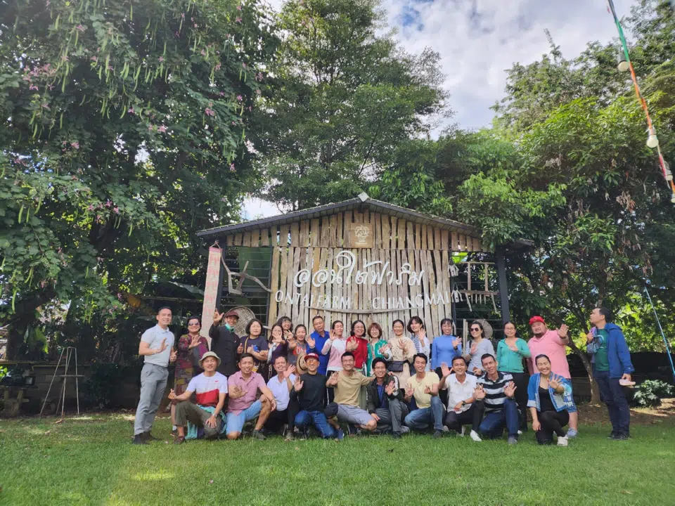 Dika Happy học tập tại Thái Lan