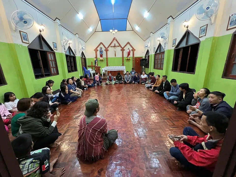 Dika Happy học tập tại Thái Lan