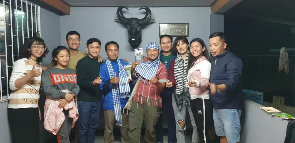 Dika Happy học tập tại Thái Lan