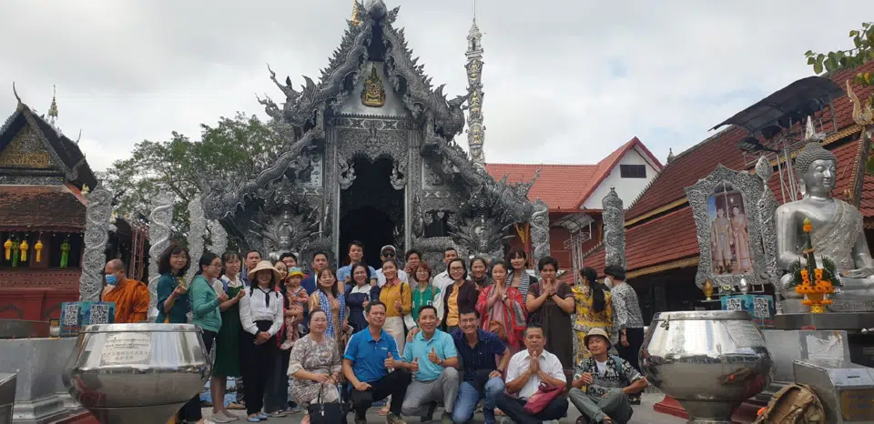 Dika Happy học tập tại Thái Lan