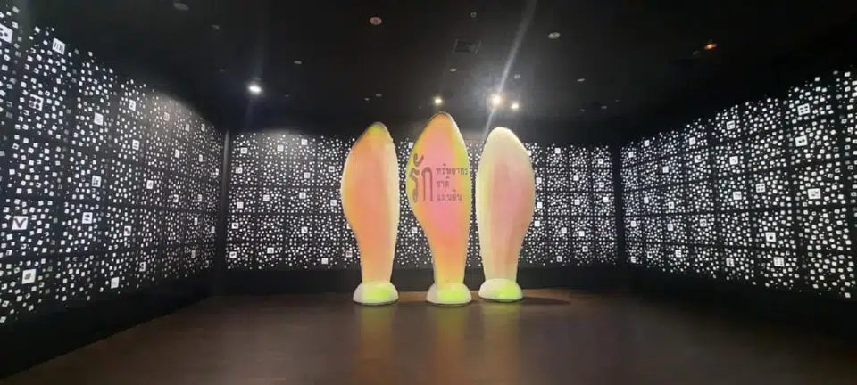 Dika Happy học tập tại Thái Lan