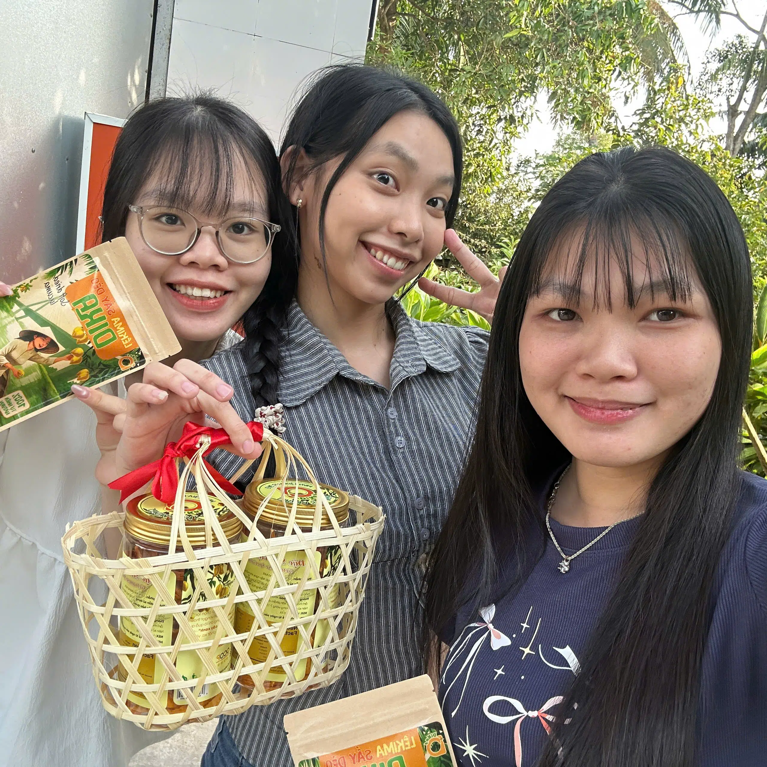 Đầu năm không đi xa, tụi mình về vườn Lêkima nè