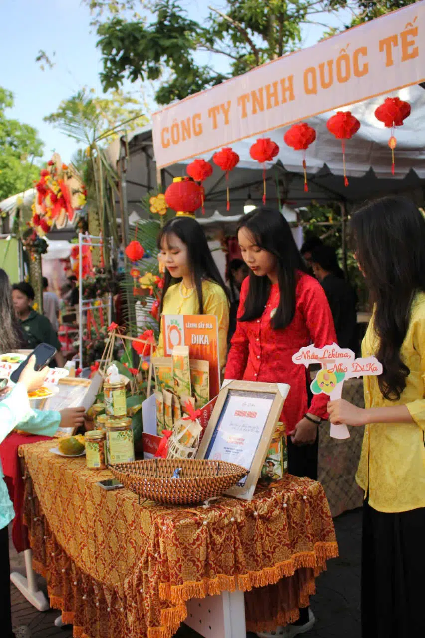 MARKETING LAUNCHAD 2025